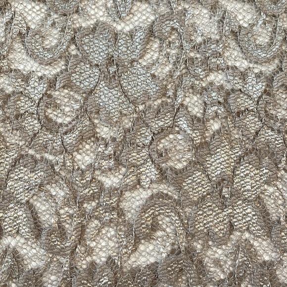 BKE Lace Floral Design Tank Top Tan Size Large - Picture 12 of 15